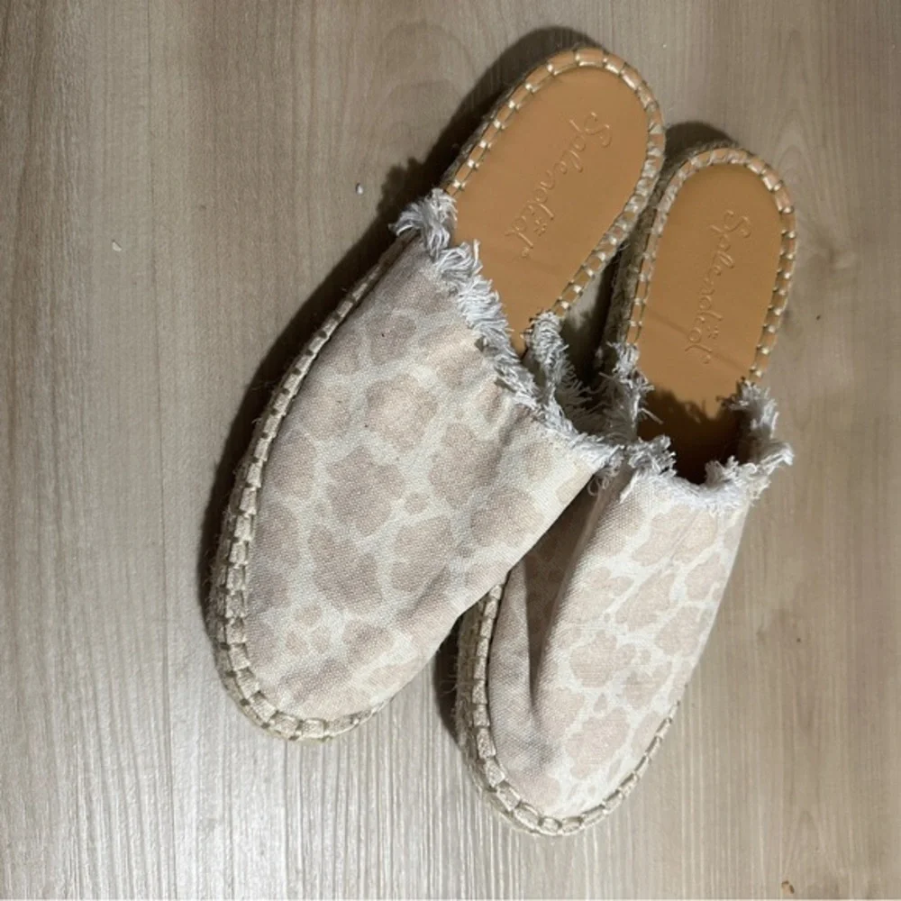 Splendid Jessica Leopard Espadrille Mules Womens 8.5 Tan Fringed Slides Shoes